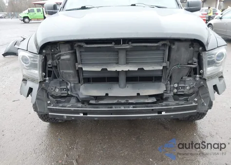 2015 Ram 1500 Express из США, поврежденный, VIN 3C6JR6AT3FG563898